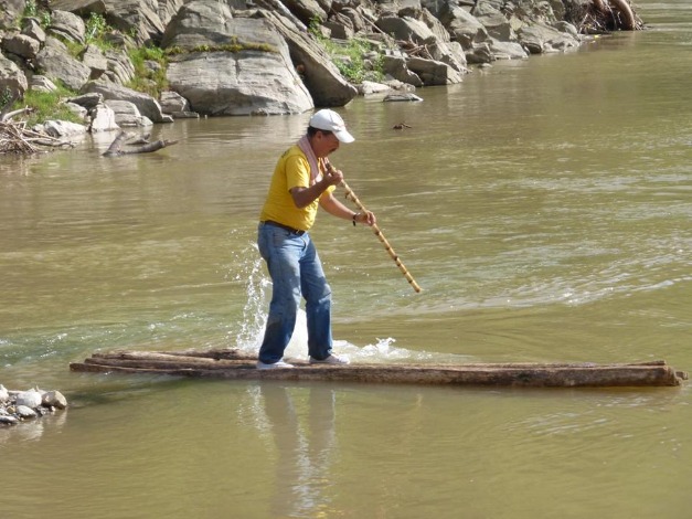 Navegando em Jangada Nativa